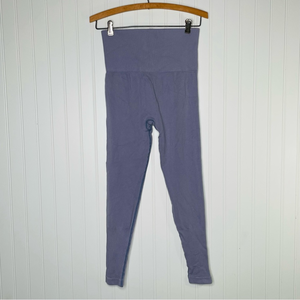Gymshark Ribbed Texture Leggings - Picture 5 of 8